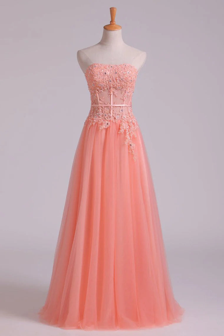 New Arrival Strapless A Line Party Dresses Tulle With Applique